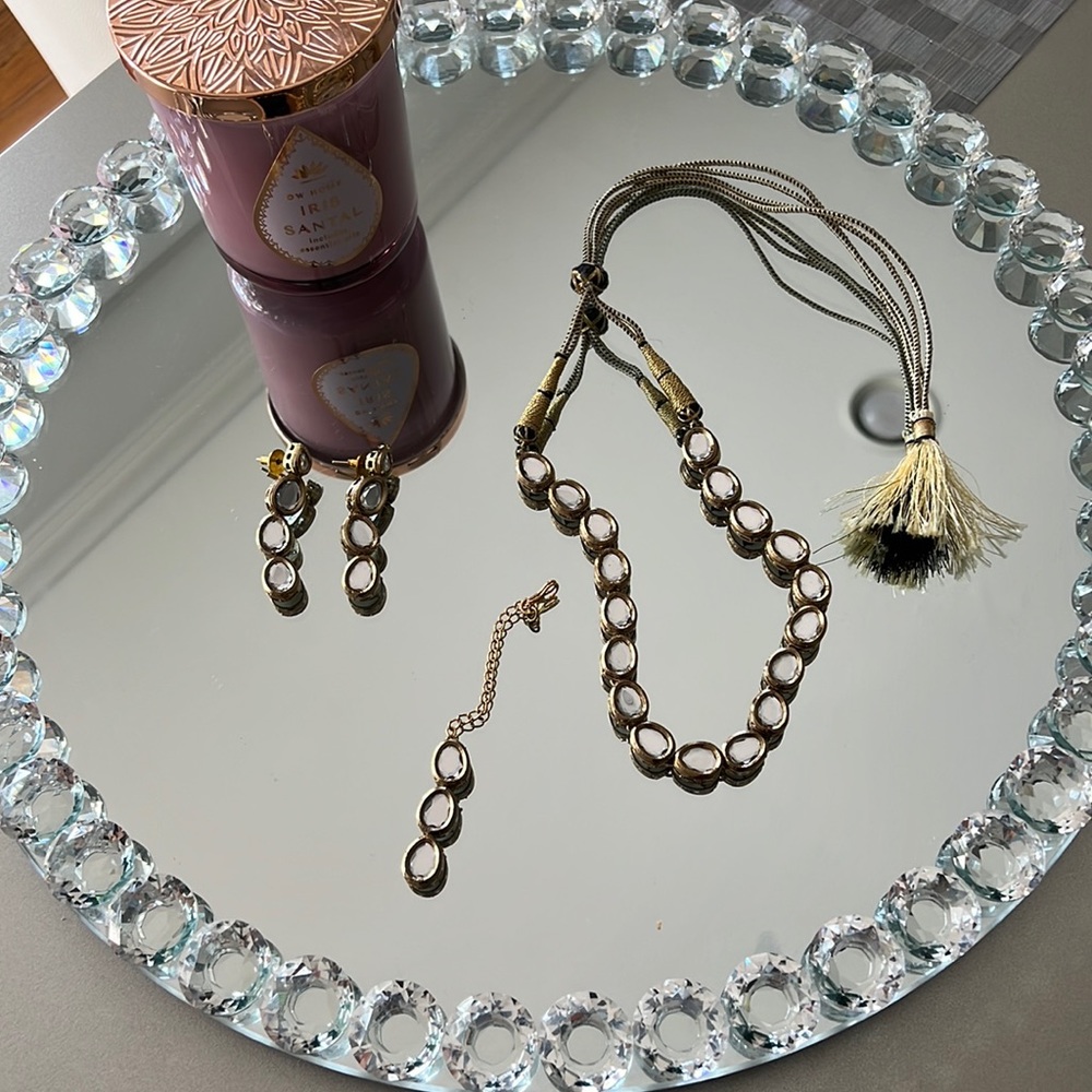Gorgeous Indian necklace earrings set